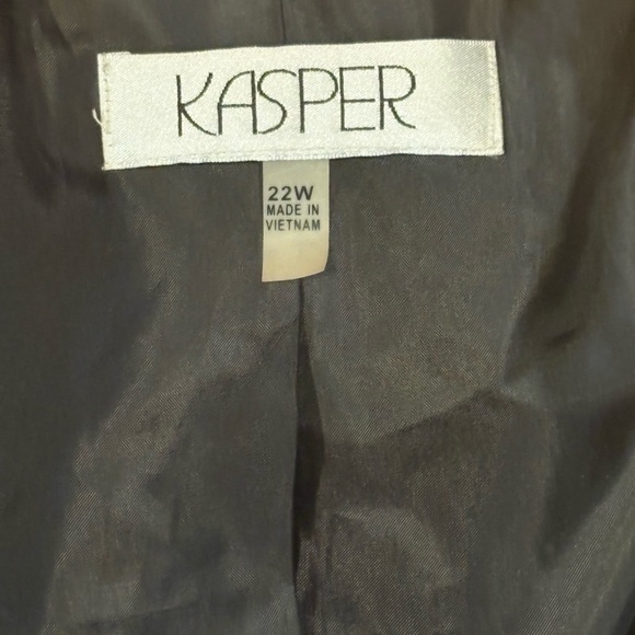Kasper Women’s Black Blazer with Zipper Accents 22W - Picture 8 of 9